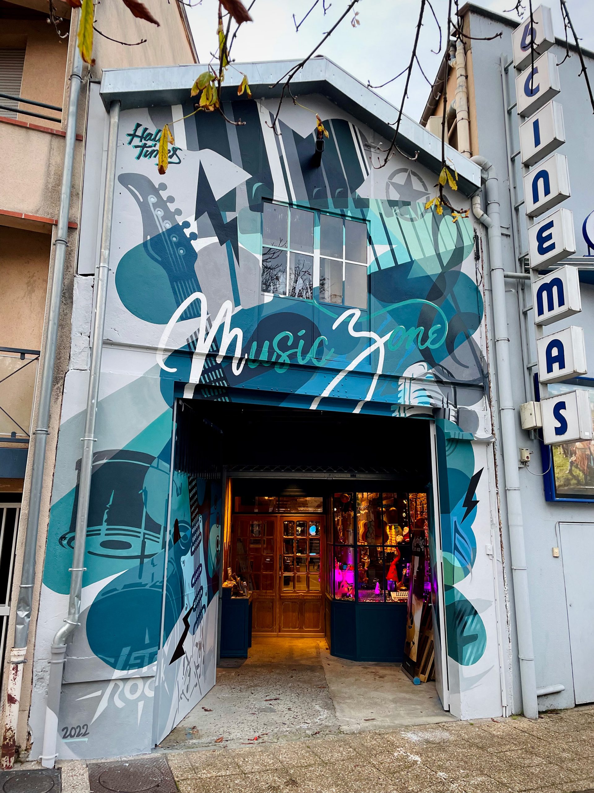 Fresque-graffeur-moissac-montauban-toulouse-julien-avignon-music-zone-streetart-halltimes